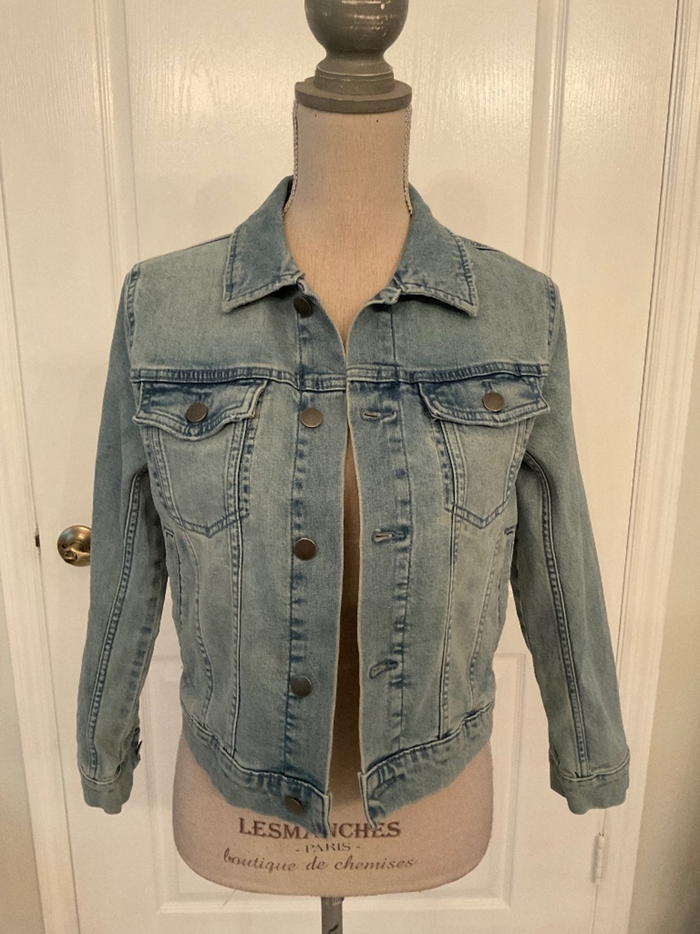 Nordstrom by Cristina Martinez Light Blue Denim Jacket Eye Motif Juniors size L